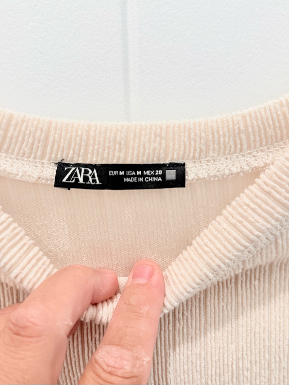 Zara Cream Ruffle-Hem Ribbed Sweatshirt - Picture 2 of 3